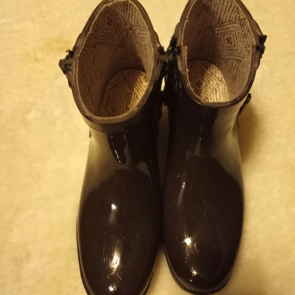 LUCKY BRAND RHANDI RUBBER RAIN BOOTS - Picture 3 of 4